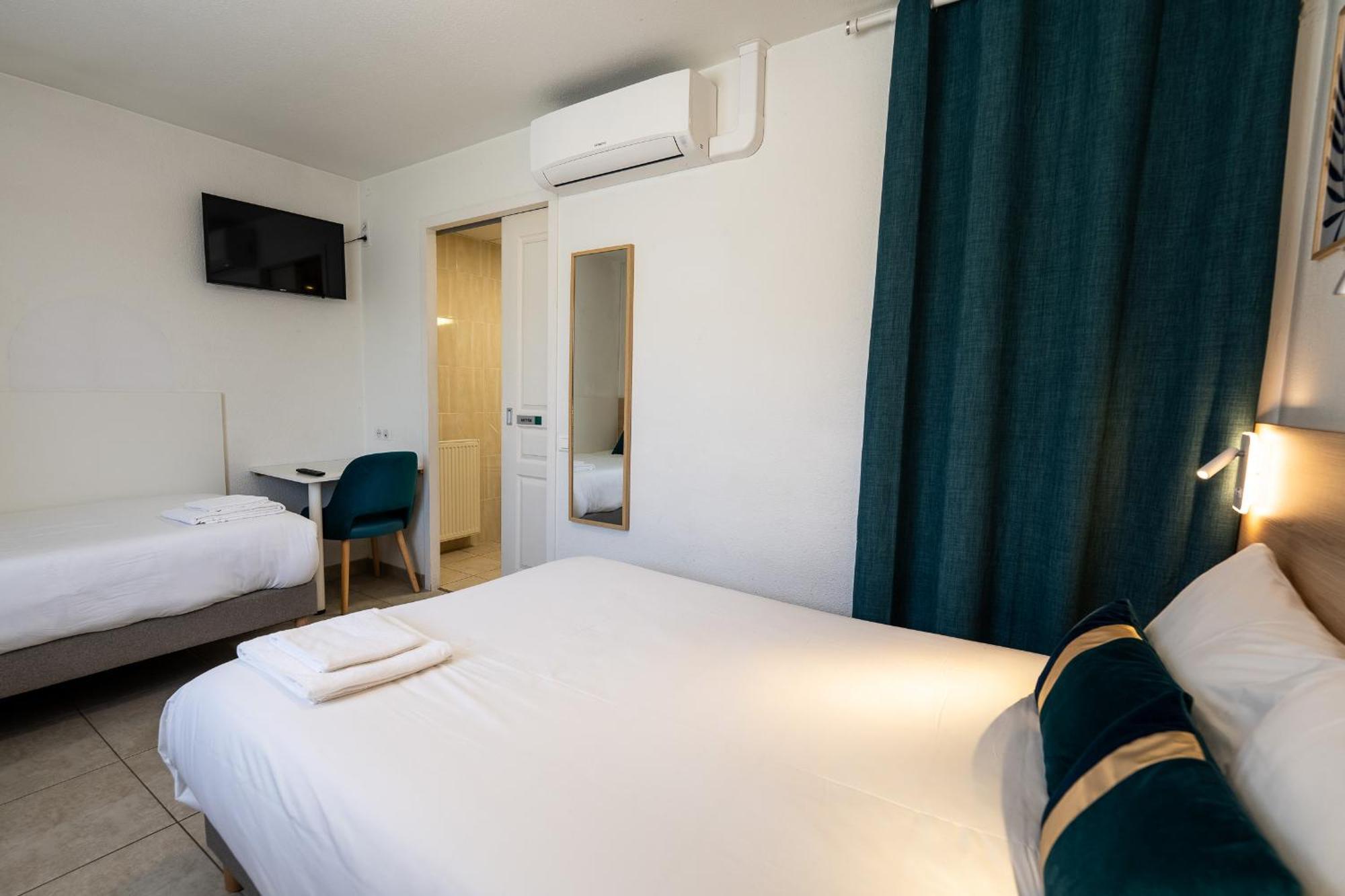 Villa Hotel Gien Luaran gambar